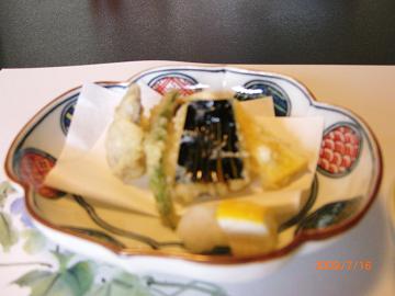 6b8f0700.jpg