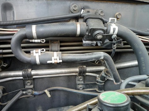 ヒーターホースバンド交換の巻 : ランクル80とあつぽんの関係