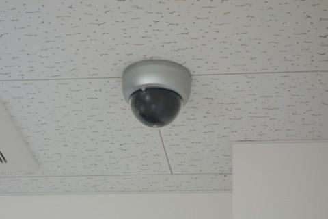 監視カメラ