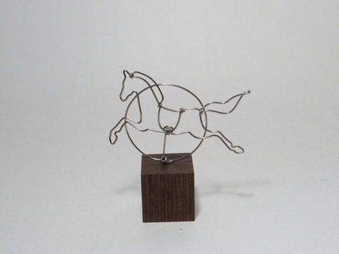 芸術品 釘と糸で作ったアート 馬