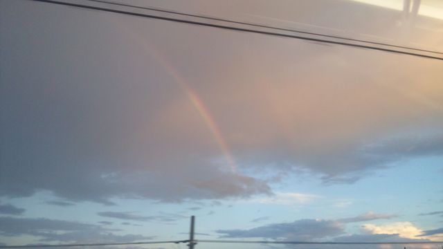 遥か彼方に虹が・・・　いい事あるかもヽ(・∀・ )ﾉ