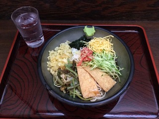 冷し三色そば