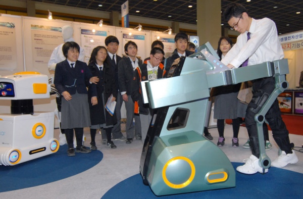 http://livedoor.blogimg.jp/ad_mini/imgs/6/8/6870b110.jpg