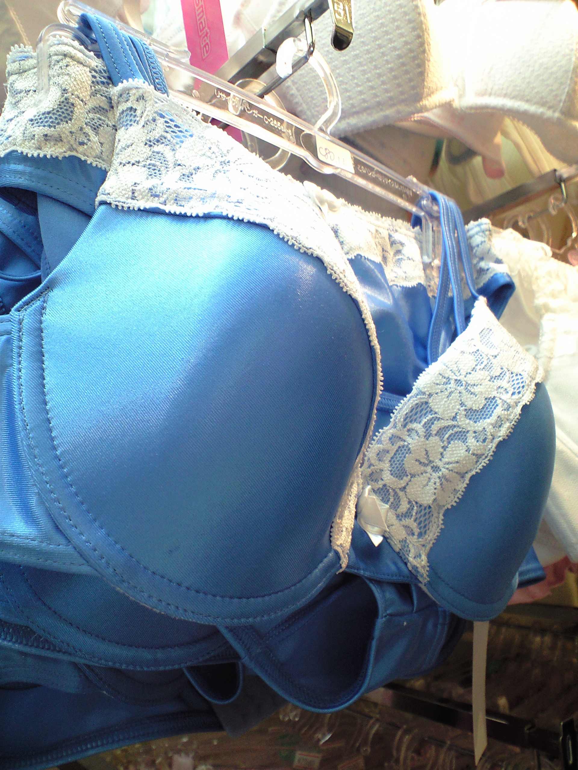 アド渋谷＆プティッシュ♪ 男性用ブラジャーとショーツ