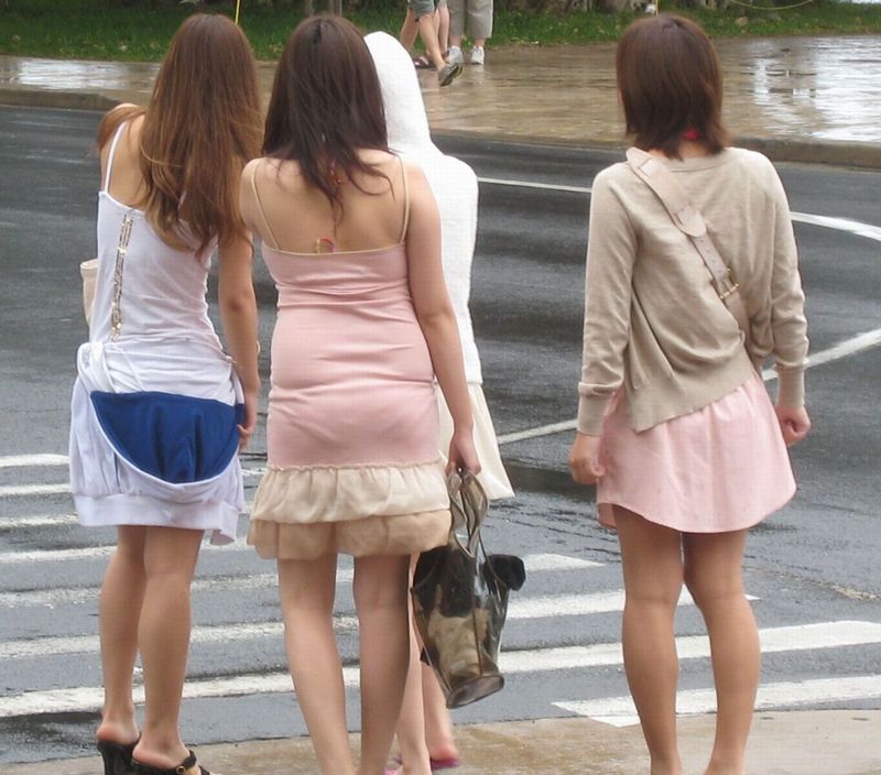 素人の透けパンティー画像ください