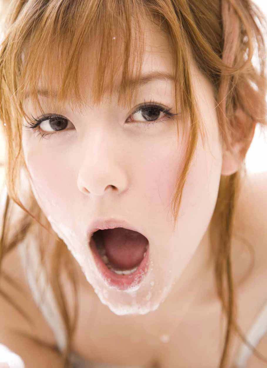 AV女優舌出し 