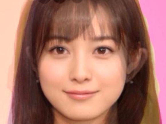 千年に一人の美少女、橋本環奈と美人女優のトップに君臨し続ける佐々木希。二人の美しすぎる顔を一つに合成してみたら、史上最高の美女が出来上がっちゃいました。