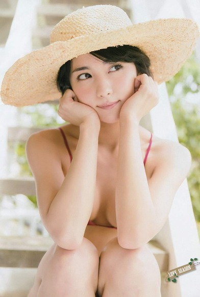 石川恋のグラビア画像060