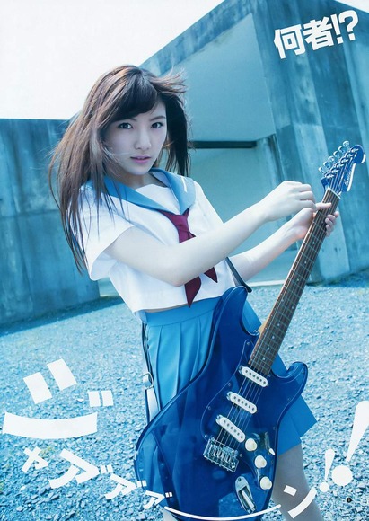 AKB岡田奈々のグラビア画像027