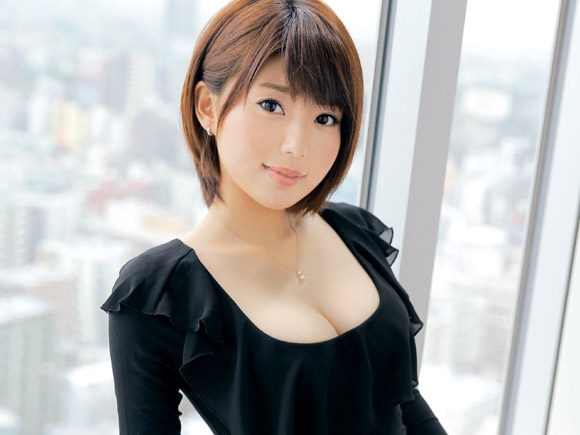 過激なエッチをたくさんやらせてくれるエッチなお姉さんの恥ずかしいセックス動画