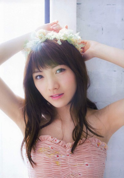 AKB岡田奈々のグラビア画像017