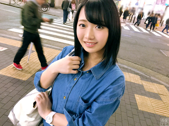 純粋そうな大学1年生が公開オナニー&アナル舐め。