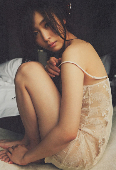 黒川芽以のグラビア画像013