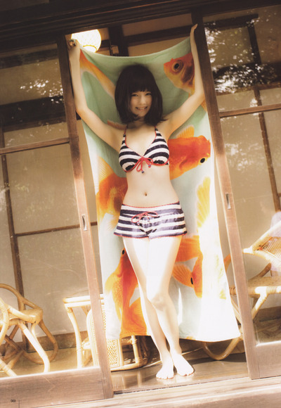 島崎遥香のBカップおっぱい画像007