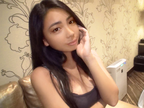 淫乱お姉さんがぺニバンつけて イケメン男のアナルに指ハメ前立腺マッサージ チンポの先からがマン汁垂れ流しながら ぺニバンアナルにはめられる