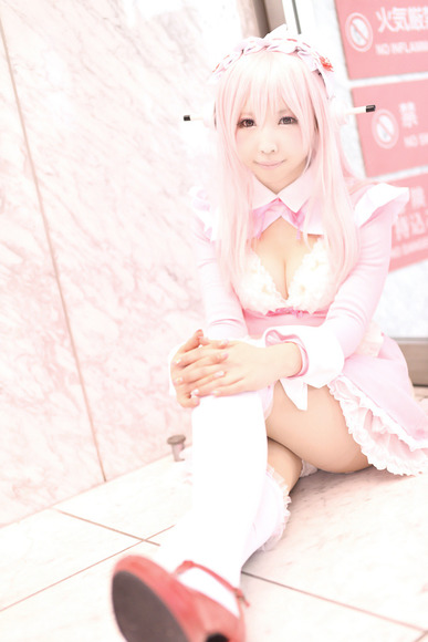 kosupureiya-_futomomo058