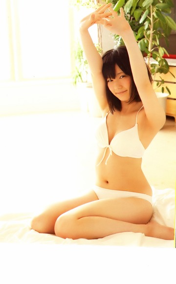 島崎遥香のBカップおっぱい画像036