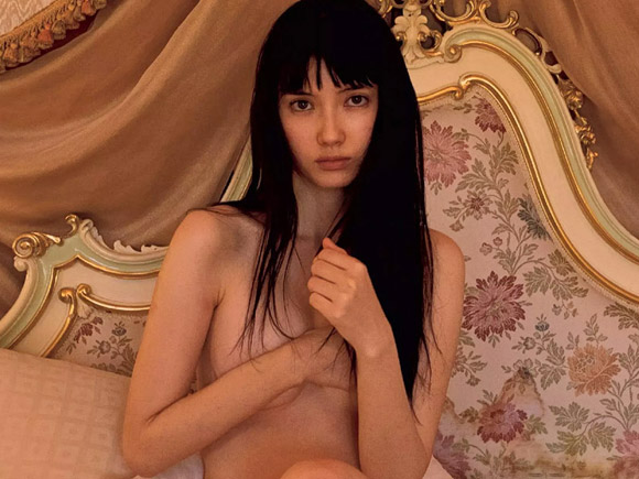 市川紗椰(29)全裸セミヌード…「ユアタイム」不振の美女、恥ずかしい姿に…(※画像あり)