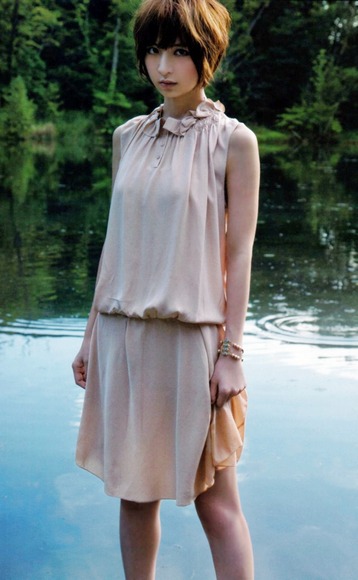 篠田麻里子のおっぱい画像029