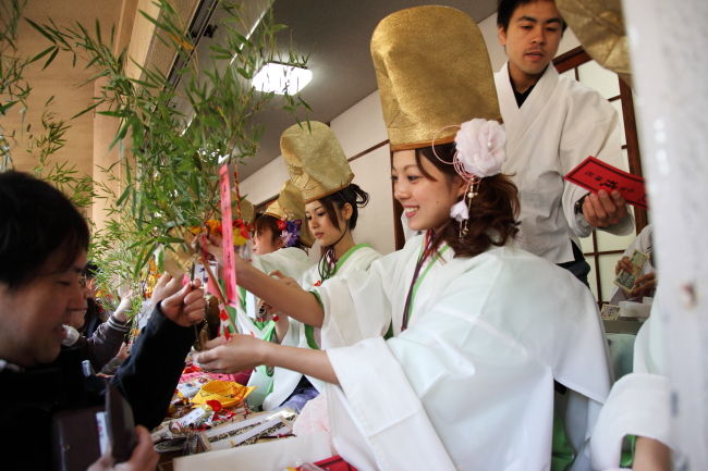 http://livedoor.blogimg.jp/affiri009-001/imgs/8/1/81709692.jpg