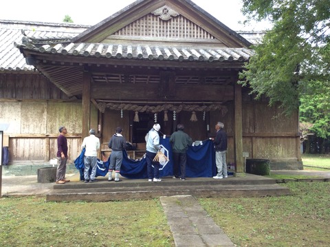 種穂神社例祭準備