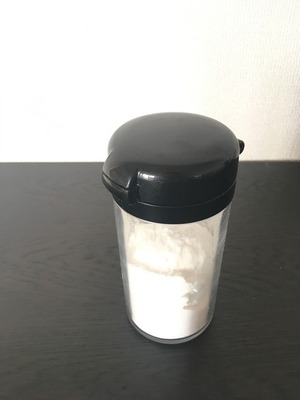 重曹の容器1
