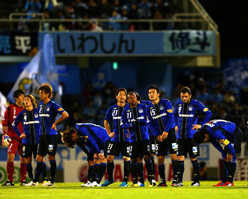 １２・１　名門・ガンバ大阪　J２に降格。