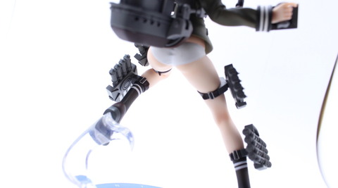 042