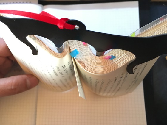 厚みがあると開き方が変