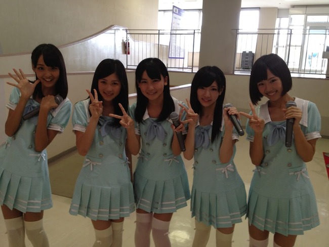 http://livedoor.blogimg.jp/akb48_matome/imgs/9/9/992495f8-s.jpg