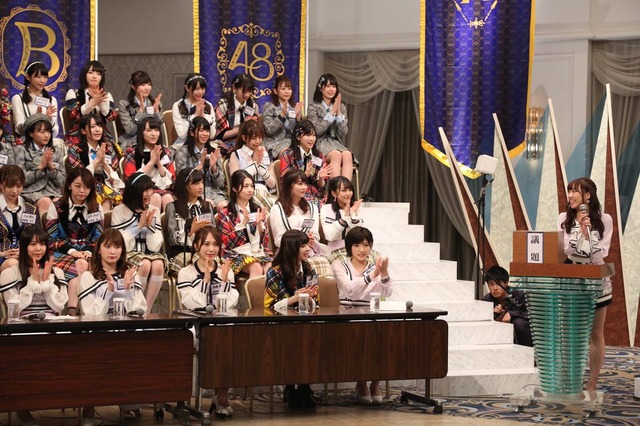 Df-j-HYUcAAcrw-