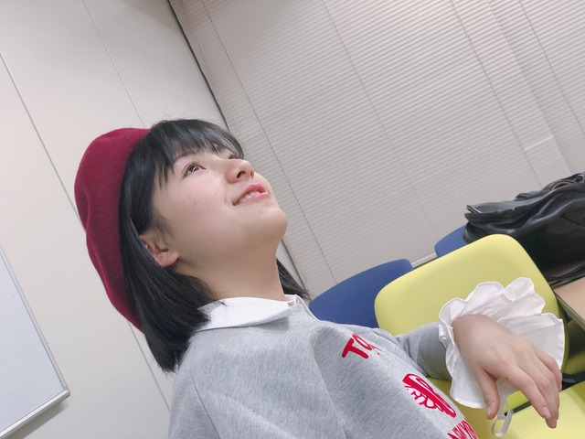 Diw9tHtUEAE_JDm