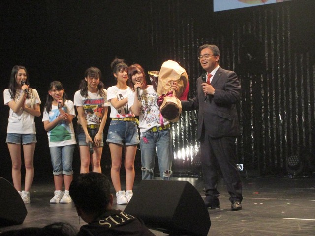 Cxn6DlpUUAAsjMe_orig