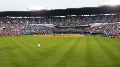 baseball-field-799207_640
