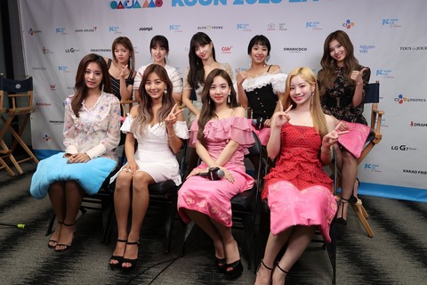 twice-kcon-la-2018-01