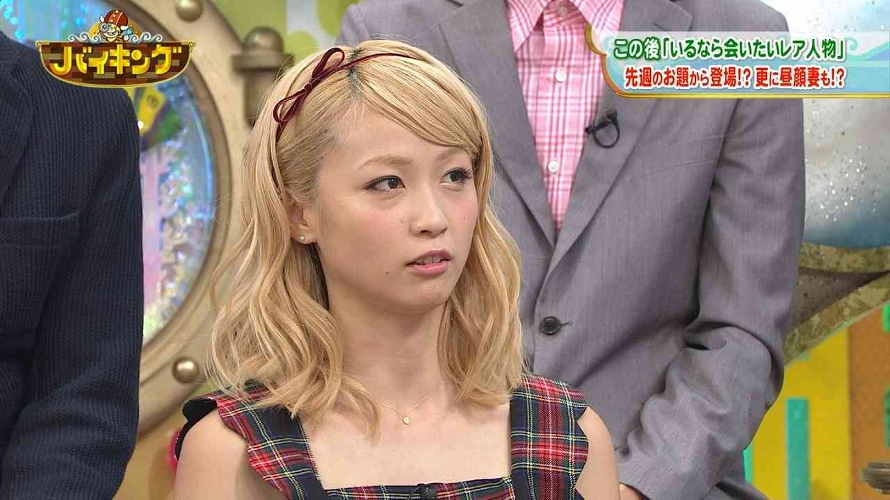 Dream Ami 丸メガネで大人の表情に 知的に魅せる新たな一面とは ガールズちゃんねる Girls Channel