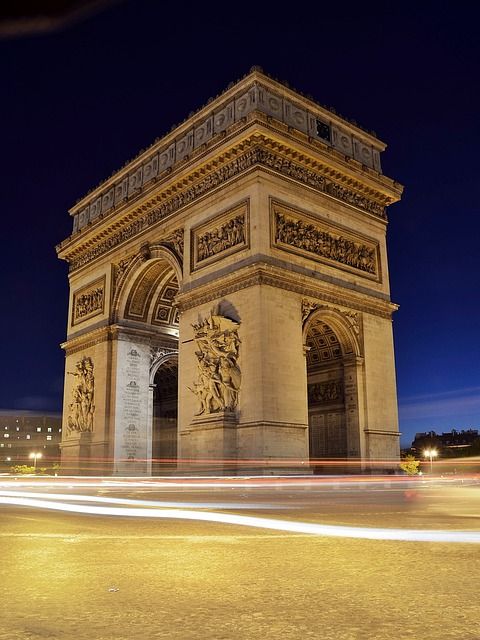 arc-de-triomphe-101632_640