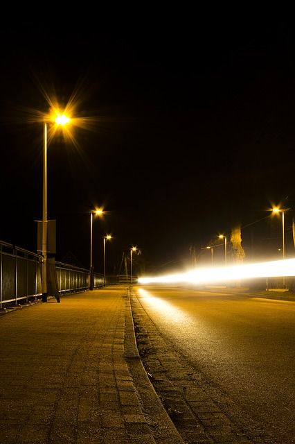 street-at-night-1583701_640