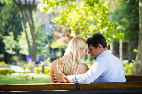 love-1472747_640