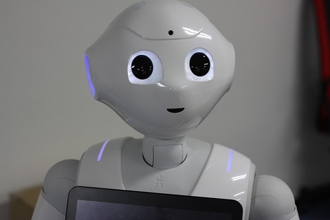 robot-1695653_640