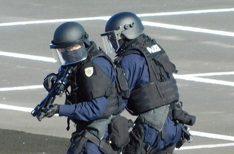 RATS_operators_two-man_cell_moving