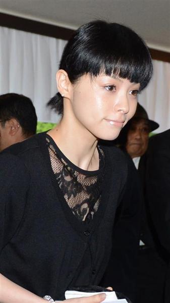 ent1604270002-p1