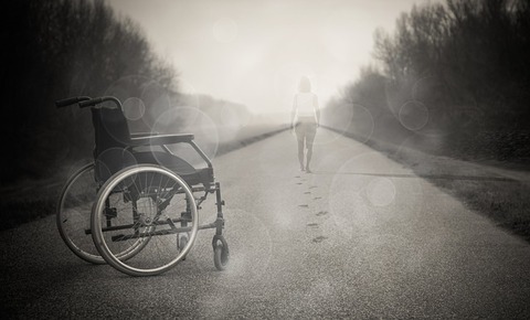 wheelchair-1501993_640