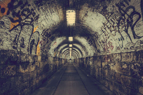 tunnel-23756_640