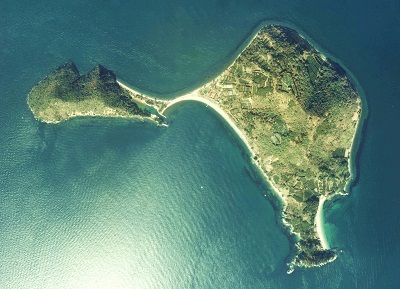 ダッシュ島