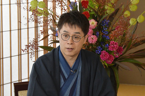 ougon_shiraku-900x597