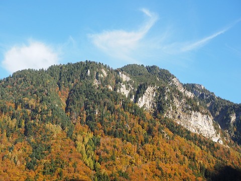 mountains-779635_640