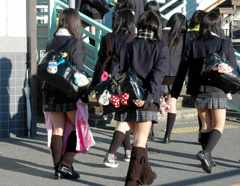 TKY201102210305
