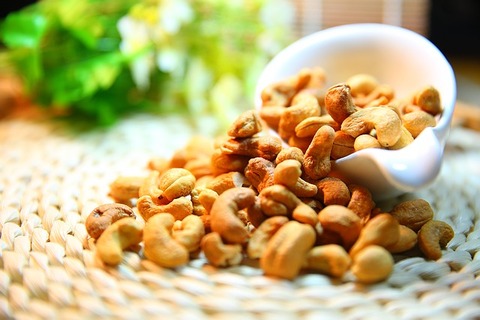cashew-nut-1098177_640