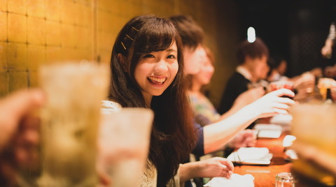 jpg　飲み会　うまく話せない　weeei15175933vsd1